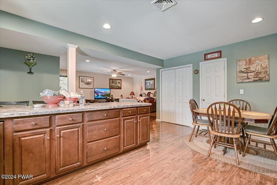 More Photos Of 186 Ledgedale Rd, Lake Ariel Apartments For Sale