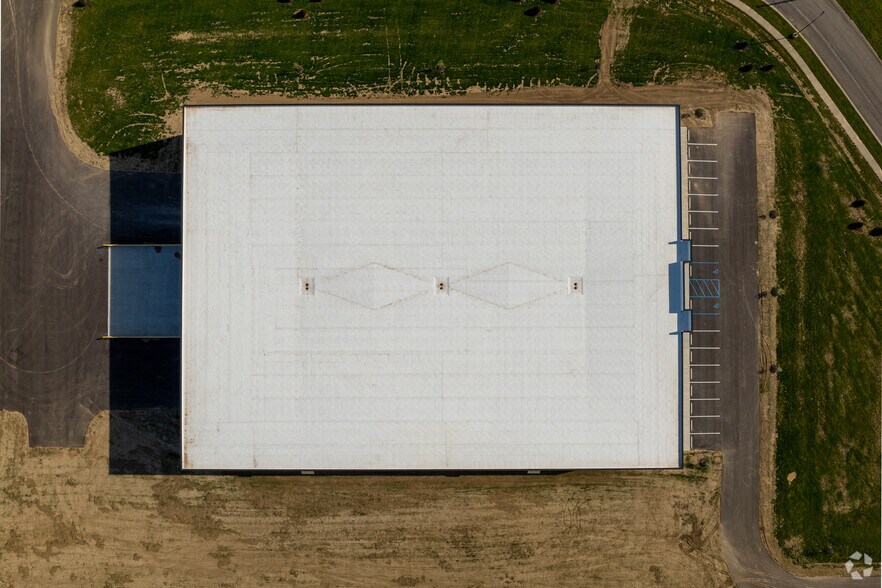 More Photos Of 239 N Heartland Dr, Delphi Warehouse For Sale