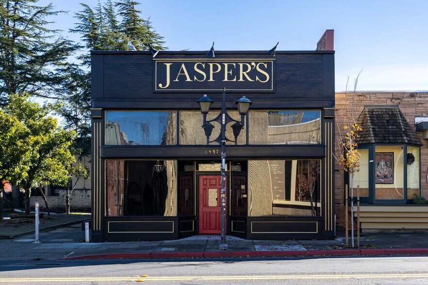 More Photos Of 6957 Sebastopol Ave, Sebastopol Restaurant For Lease