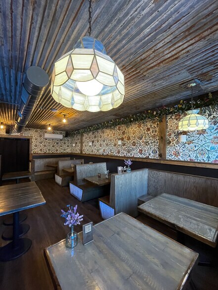More Photos Of 701 S Bond St, Baltimore Restaurant For Lease