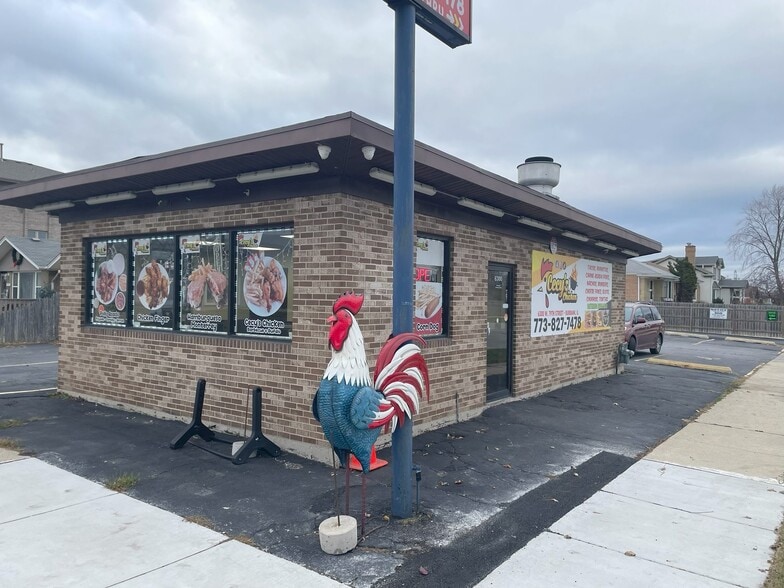 Primary Photo Of 6300 W 79th St, Burbank Fast Food For Lease
