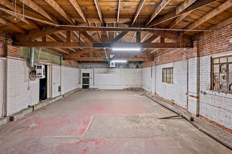 More Photos Of 1425 E 4th St, Reno Storefront Retail Residential For Sale