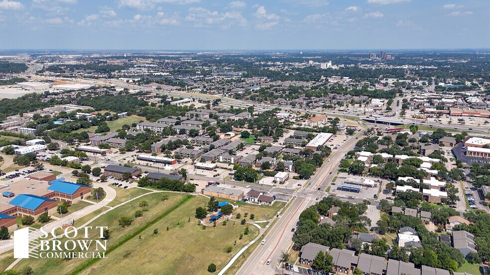 More Photos Of 638 Londonderry Ln, Denton Medical For Lease