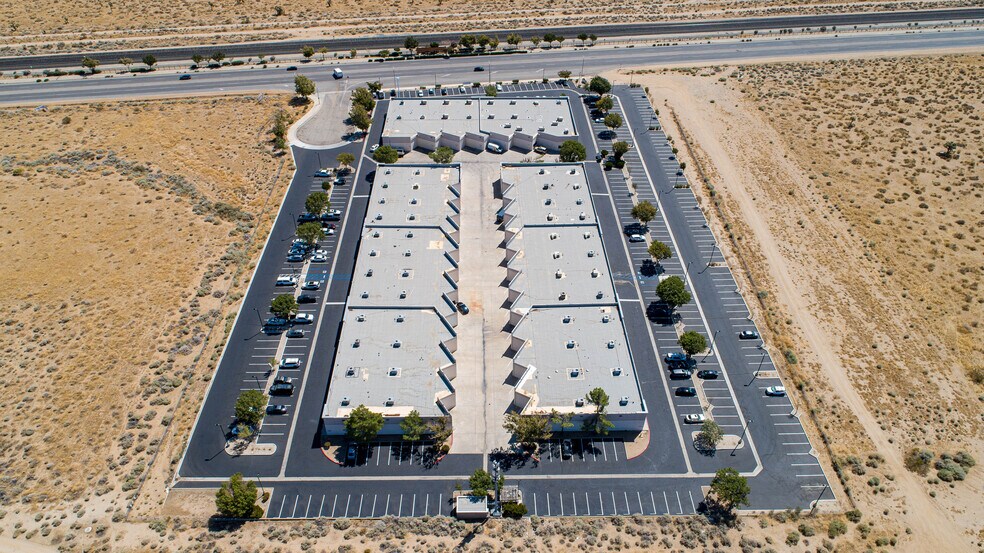 More Photos Of 190 Sierra Ct, Palmdale Unknown For Lease