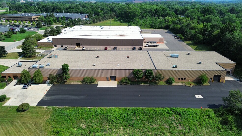 More Photos Of 244 Rex Blvd, Auburn Hills Warehouse For Sale
