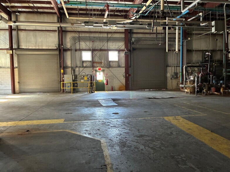 More Photos Of 2341 Providence Rd, Northbridge Warehouse For Lease