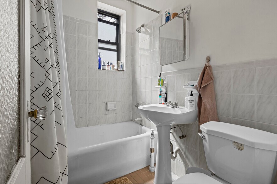 More Photos Of 714 56th St, Brooklyn Apartments For Sale