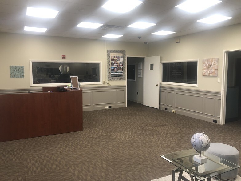 More Photos Of 3017-3023 Hempstead Tpke, Levittown Storefront Retail Office For Lease