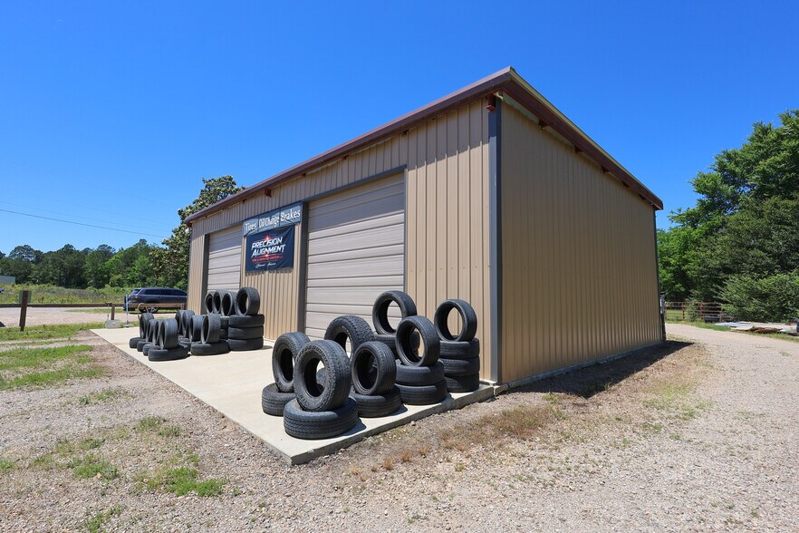 More Photos Of 101 Caney Pl, Glenwood Auto Repair For Sale