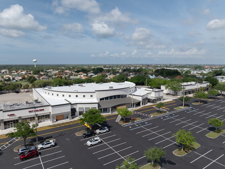 More Photos Of 10175 Tamiami Trl, Punta Gorda General Retail For Lease