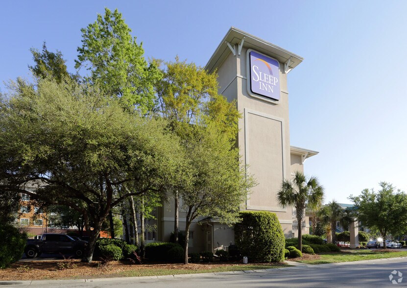 7435 Northside Dr, North Charleston, SC 29420 Hotel For Sale