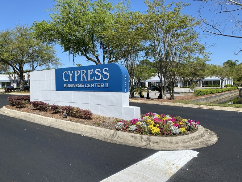 More Photos Of 8311 Cypress Plaza Dr, Jacksonville Office For Sale