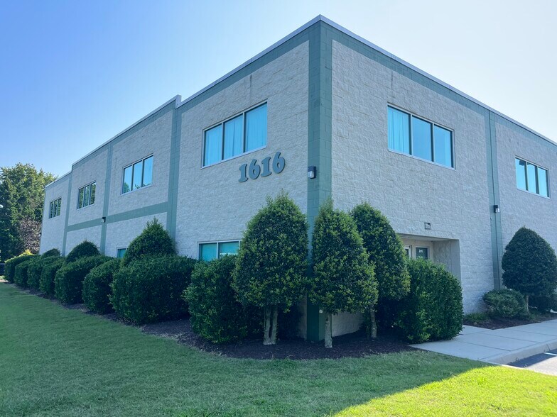 More Photos Of 1616 Centerville Tpke, Virginia Beach Light Distribution For Lease