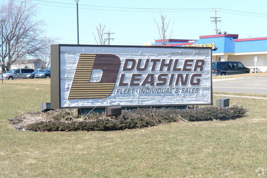 More Photos Of 4060 29th St SE, Kentwood Freestanding For Lease