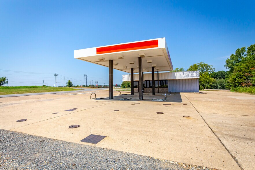 More Photos Of 140 E Reynolds Rd, Arkadelphia Convenience Store For Sale