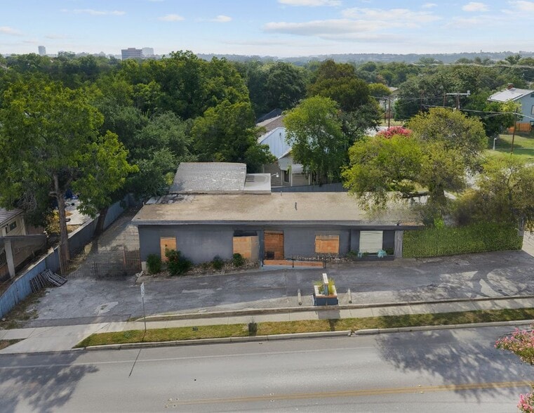 Primary Photo Of 2620 Mccullough Ave, San Antonio Medical For Sale
