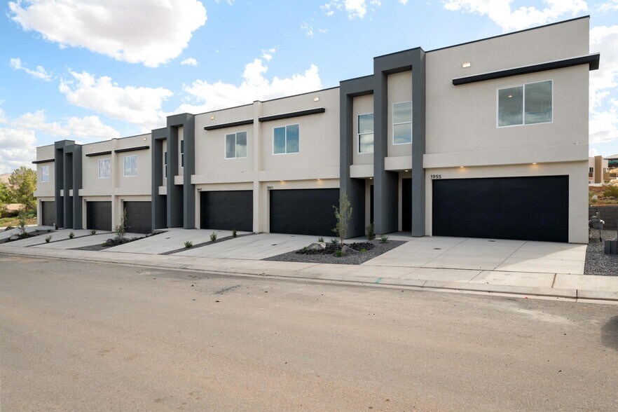 Primary Photo Of 1935 W 250 S, Hurricane Apartments For Sale