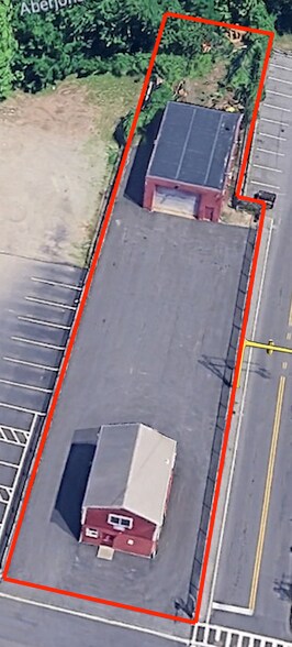 More Photos Of 130 Cross St, Winchester Service For Lease