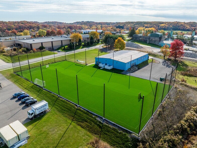 More Photos Of 9043 Marshall Rd, Cranberry Township Manufacturing For Sale