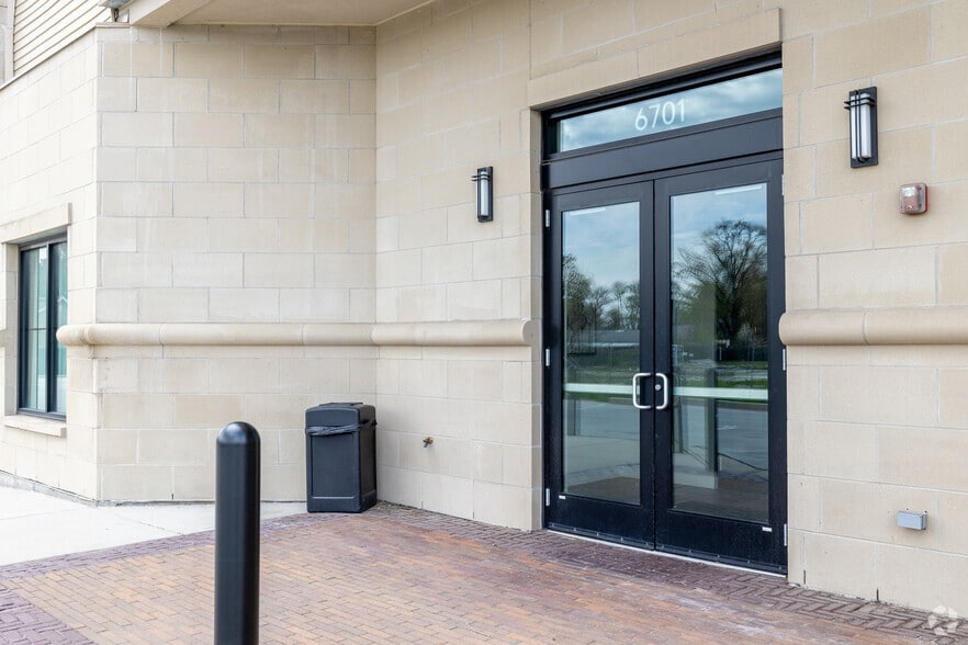 More Photos Of 6701 South St, Tinley Park Apartments For Lease