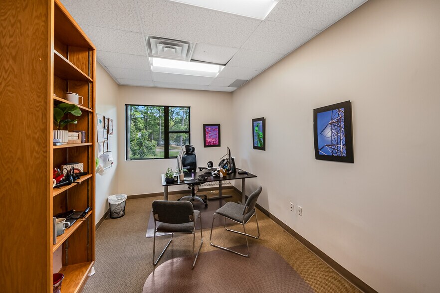 More Photos Of 605 Eastowne Dr, Chapel Hill Office For Sale