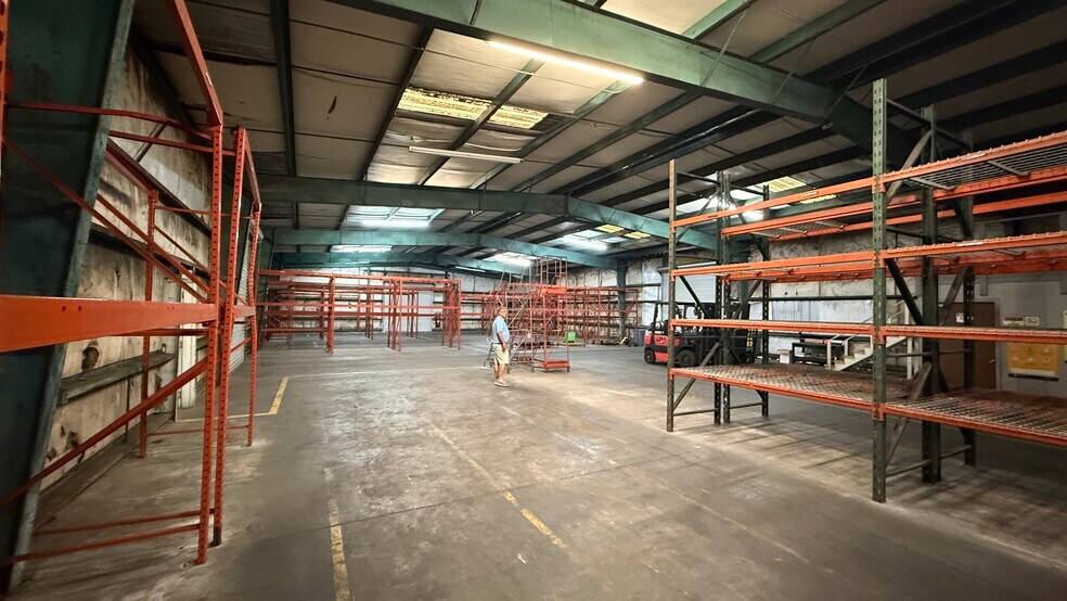 More Photos Of 21244 FL-46 Rd, Mount Dora Warehouse For Sale