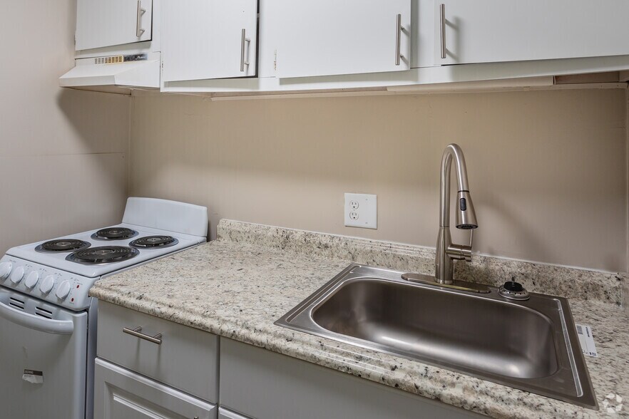 More Photos Of 300 Jones Mill Rd, Statesboro Apartments For Sale