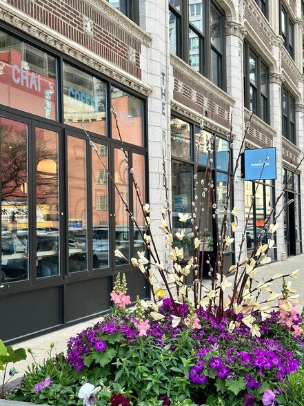 More Photos Of 328 S Jefferson St, Chicago Office For Lease