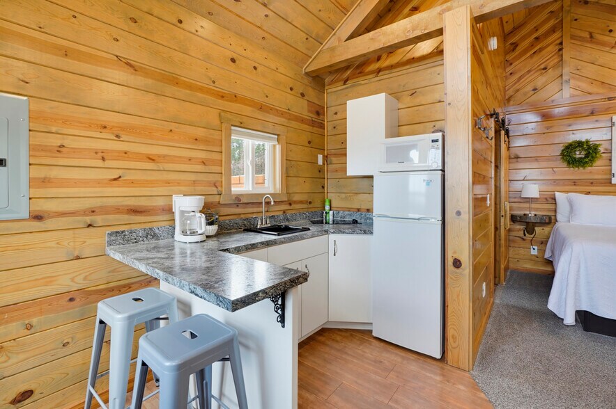 More Photos Of 13310 Silver Mountain Rd, Rapid City Hospitality For Sale