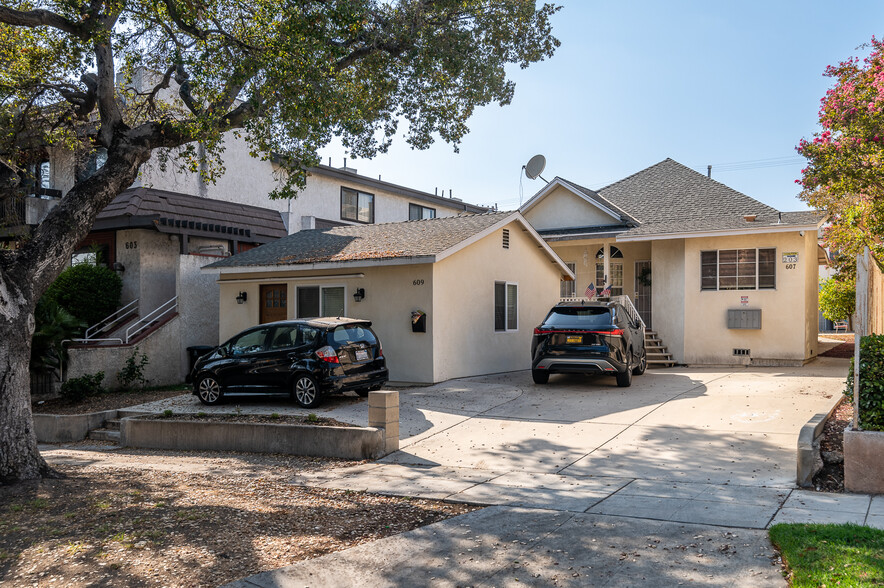 Primary Photo Of 607 E Olive Ave, Burbank Apartments For Sale