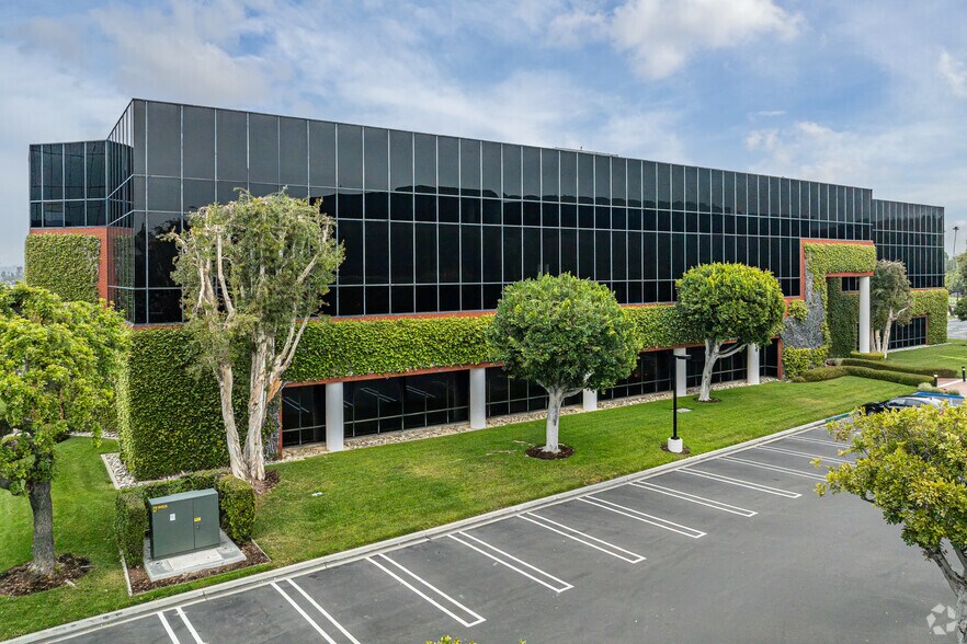 More Photos Of 17870 Castleton St, City of Industry Office For Lease