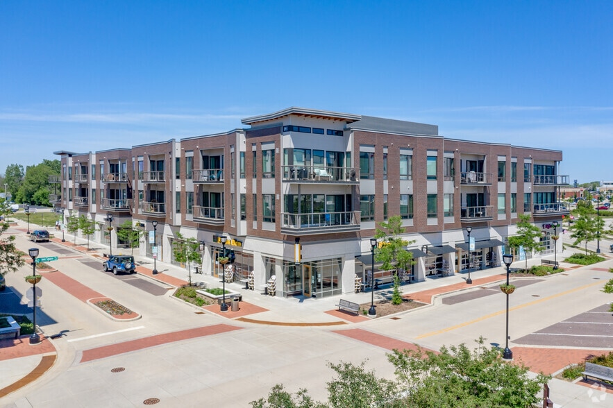 More Photos Of 7955-7973 S Main St, Oak Creek Apartments For Lease