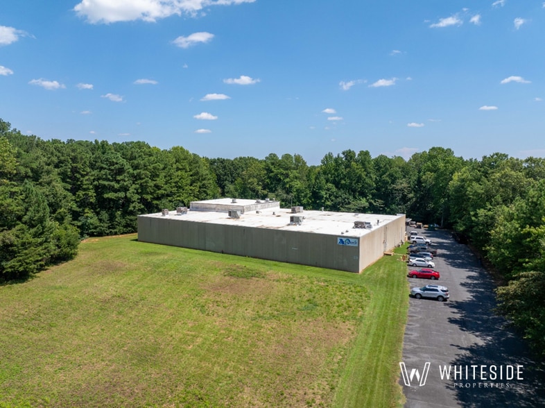 More Photos Of 8805 South Blvd, Charlotte Industrial For Sale