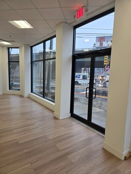 More Photos Of 187 Main St, Belleville Apartments For Lease