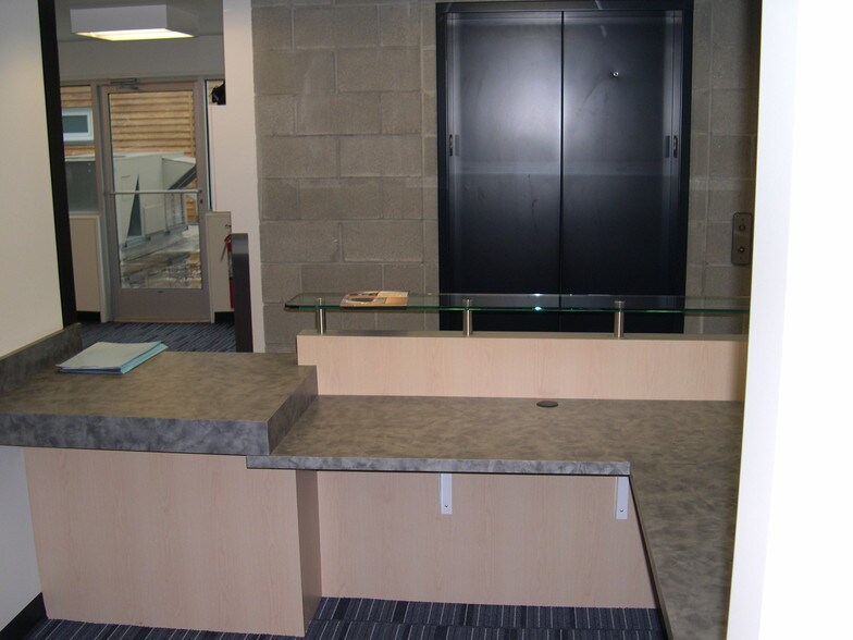 More Photos Of 13512 Ambaum Blvd SW, Burien Medical For Lease