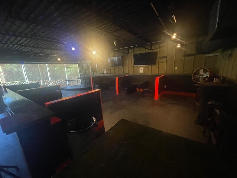 More Photos Of 1700 US-280, Phenix City Hotel For Sale