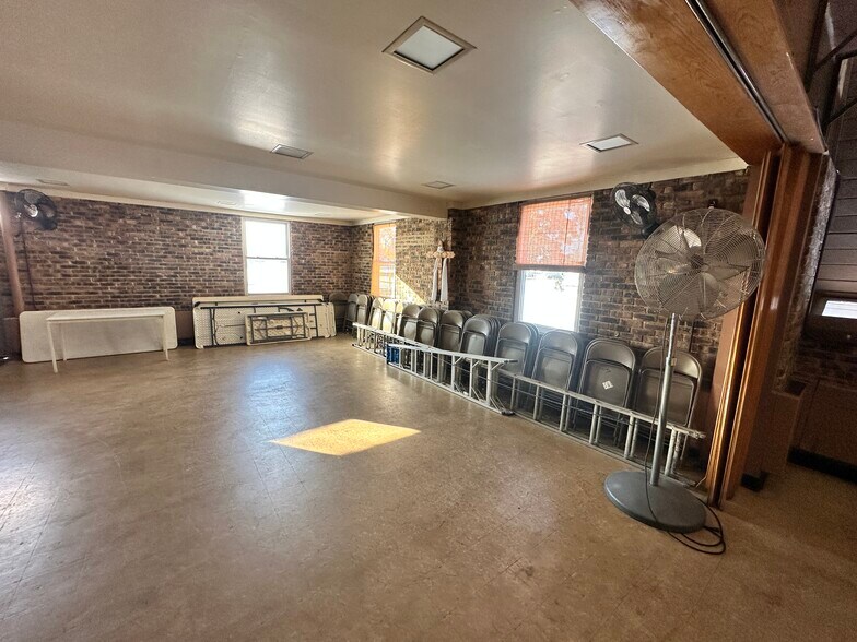 More Photos Of 2788 N Wolf Rd, Northlake Religious Facility For Sale