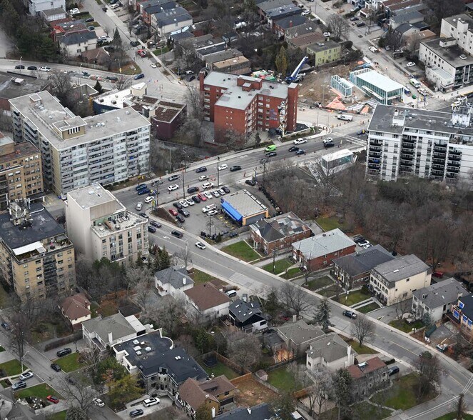 More Photos Of 793 Spadina Rd, Toronto Auto Repair For Sale