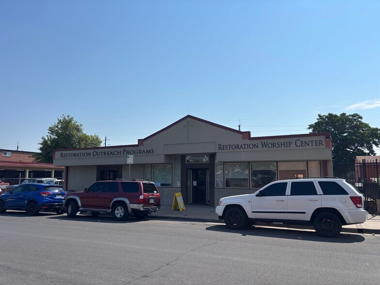 Primary Photo Of 1540 Boston St, Aurora Office For Sale