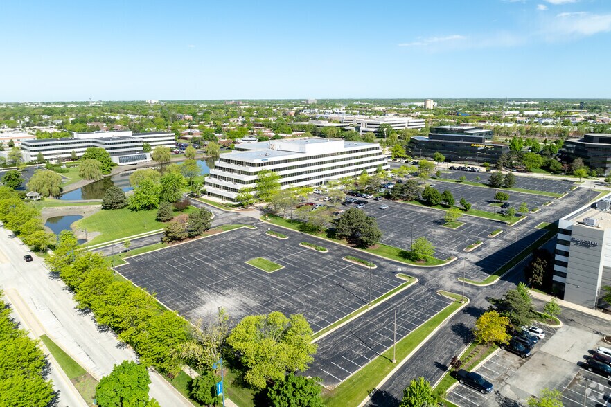 More Photos Of 1100 E Woodfield Rd, Schaumburg Office For Lease