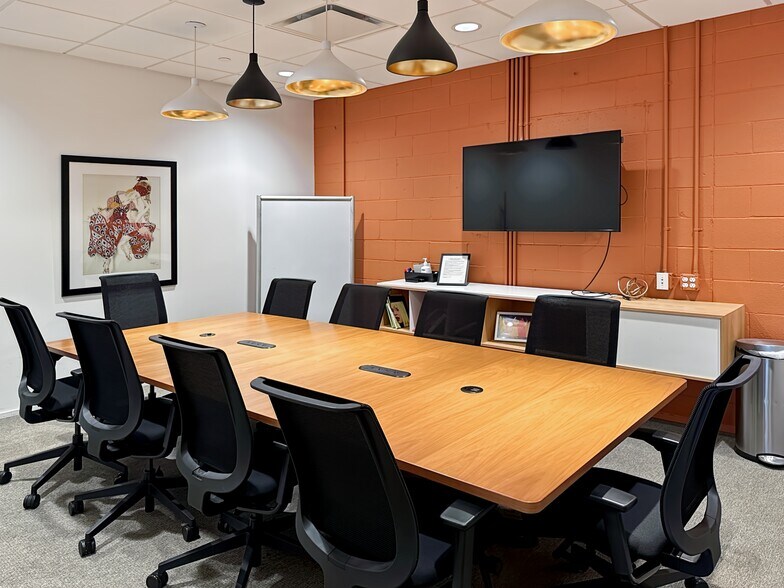 More Photos Of 307 W Tremont Ave, Charlotte Coworking Space