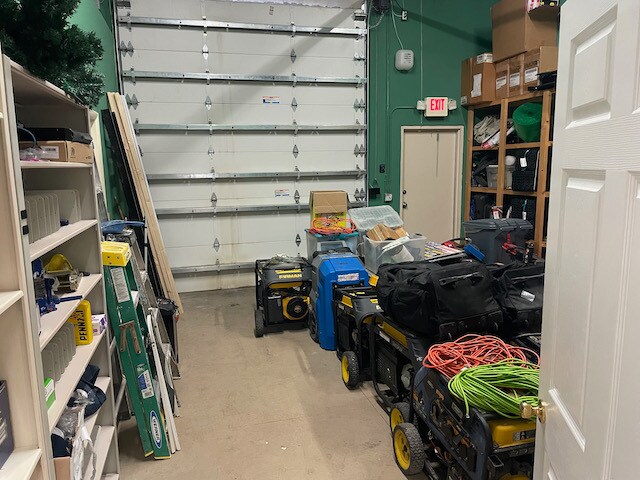 More Photos Of 2401-2431 Quantum Blvd, Boynton Beach Showroom For Sale