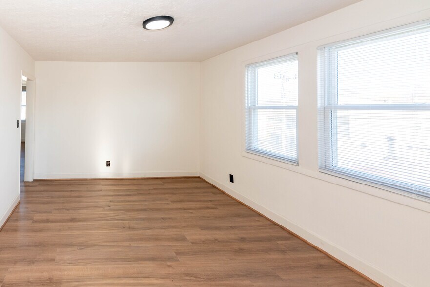 More Photos Of , Arbutus Multifamily For Sale
