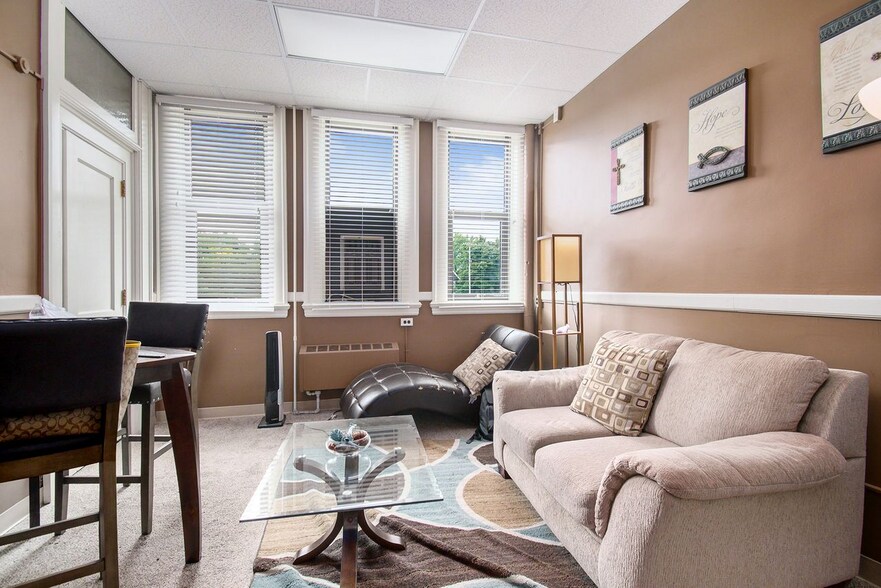 More Photos Of 485 SW Capital Ave, Battle Creek Specialty For Sale