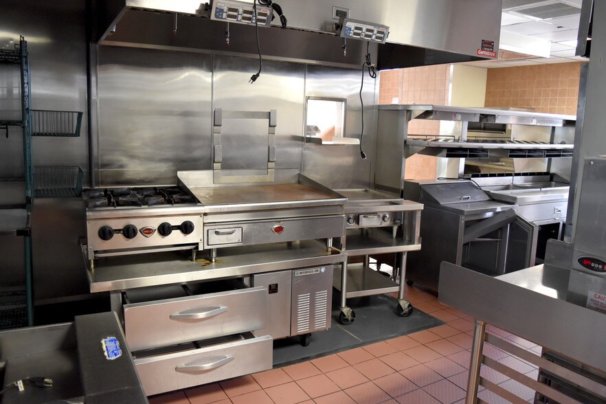 More Photos Of 6601 Highway 69 S, Tuscaloosa Fast Food For Lease