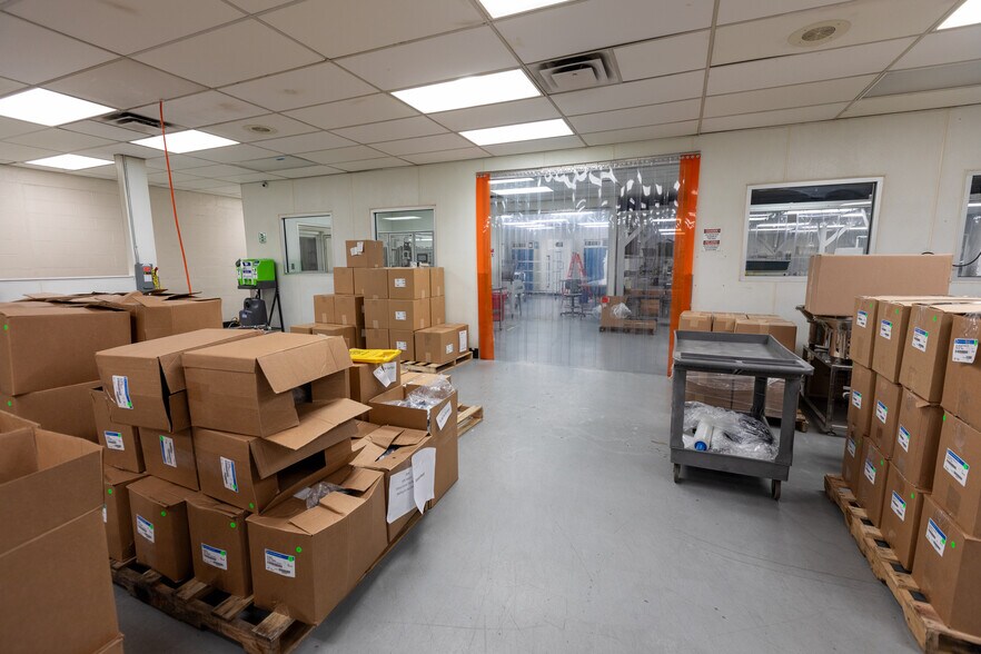 More Photos Of 1649 Castpa Pl, Vineland Manufacturing For Sale