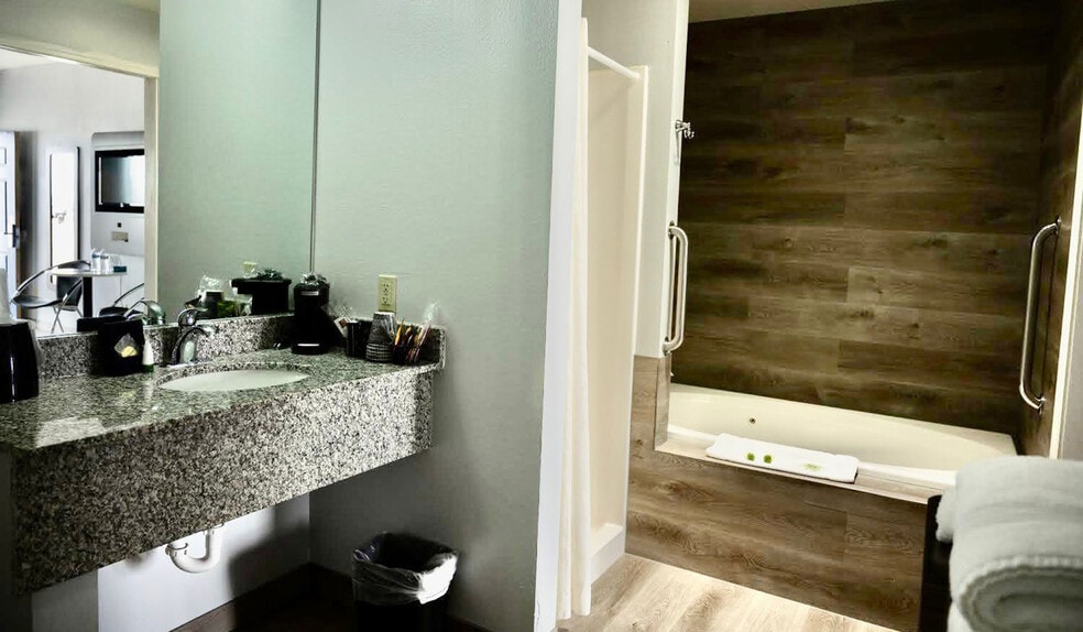 More Photos Of 20 Swenson Way, Dillon Hotel For Sale