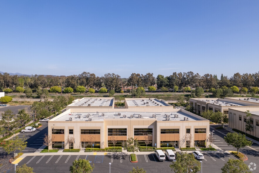More Photos Of 10 Goodyear, Irvine Light Manufacturing For Lease