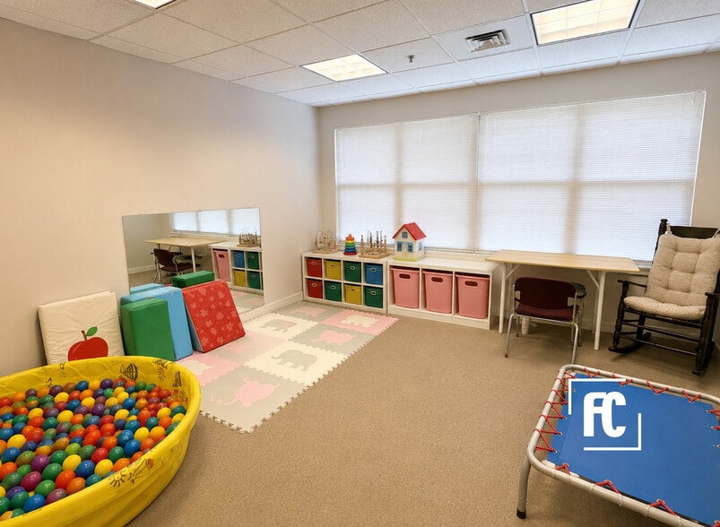 More Photos Of 310 SW Ocean Blvd, Stuart Medical For Sale