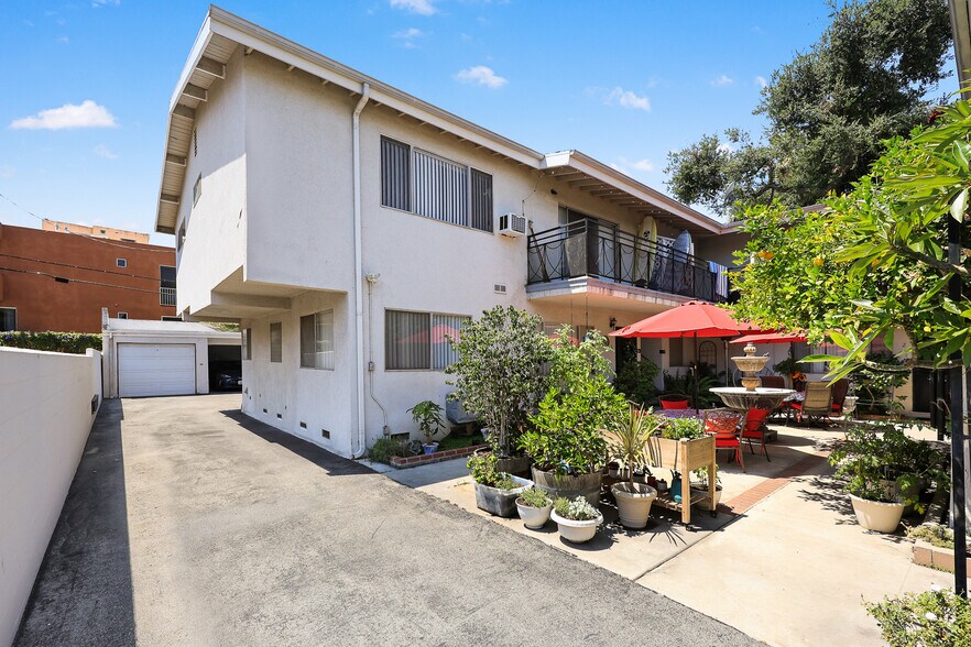 More Photos Of 11130 Huston St, North Hollywood Apartments For Sale